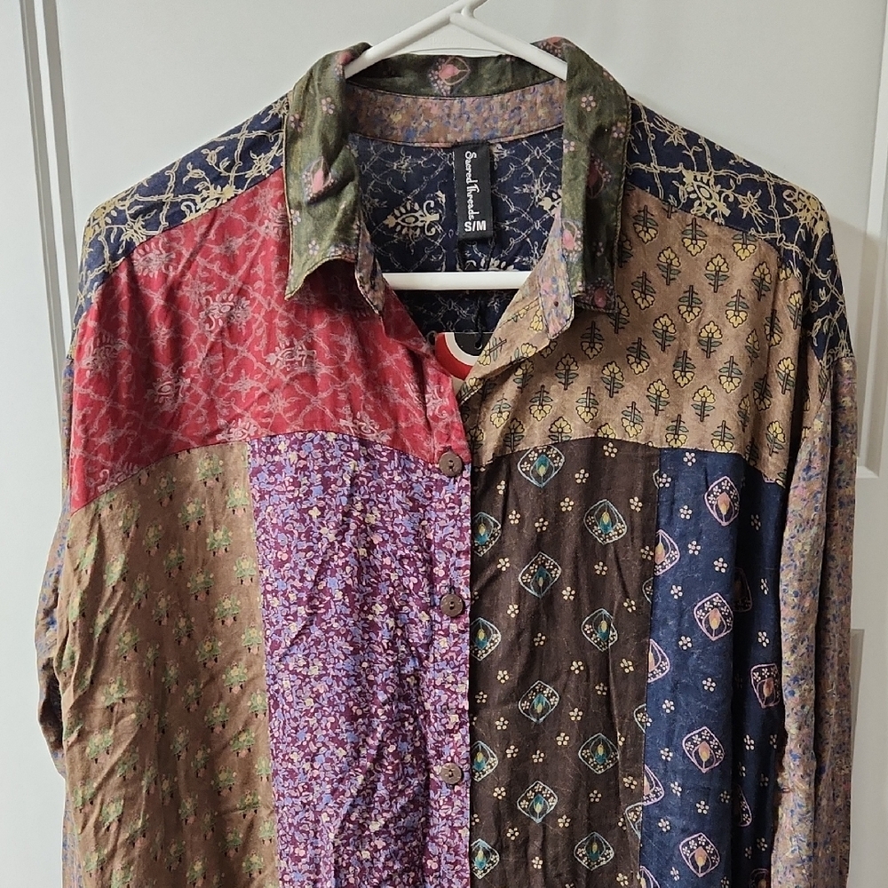 Sacred Threads Multicolor Patchwork Women's Butto… - image 2